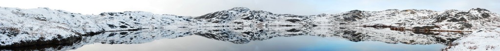 Pond above Lake Tasersuaq 